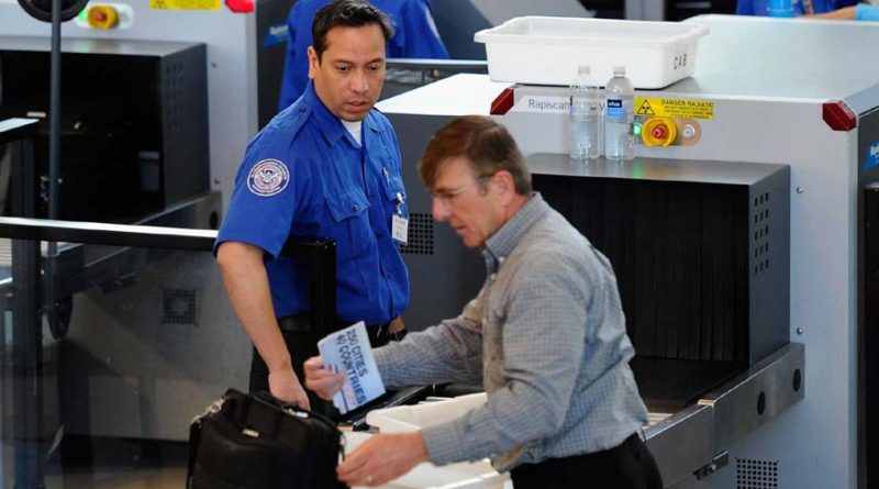 EEUU pide reforzar control de equipos electrónicos en aeropuertos