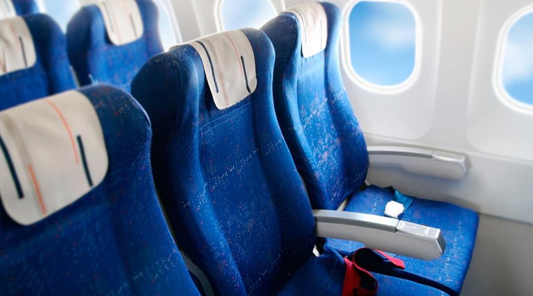 asientos de aviones se limpiaran solos