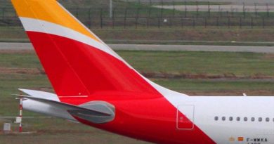 Iberia bautiza a su A350 como Placido Domingo
